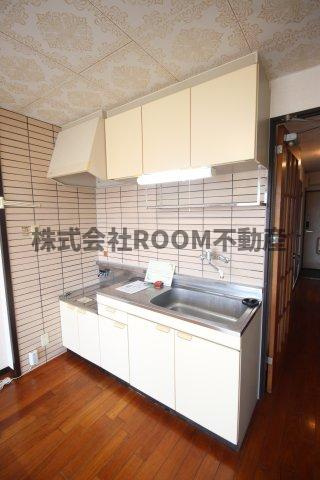 キルトスターのキッチン|コンパクトなキッチンで掃除もラクラク