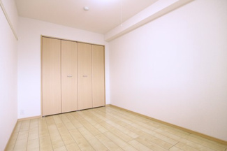 【寝室】 | 西舞子壱番館