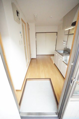 【玄関】 | T&Tビル | ※同物件・反転タイプの写真です。