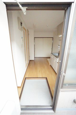 【玄関】 | T&Tビル | ※同物件・反転タイプの写真です。