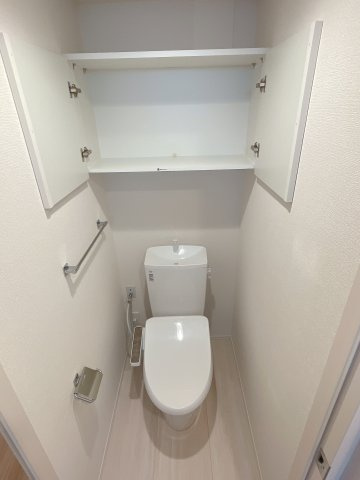 ドミールEのトイレ|写真は201号室参考