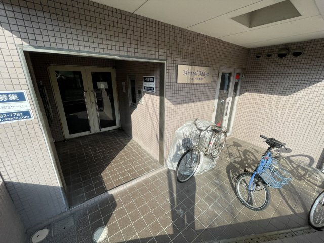 ミストラル摩耶のエントランス