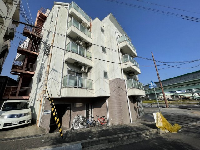 ミストラル摩耶