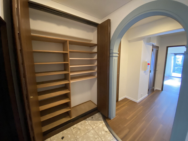 ロイヤル山芦屋の内装