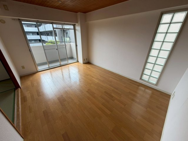 カネボウ芦屋アーバンプラザの居間・リビング