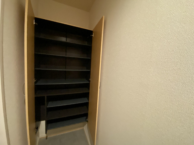 セジュール青谷1番館の収納