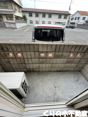 【バルコニー】 | メゾン・メルベーユ | 外からの目が気にならないバルコニーで洗濯物が干せます