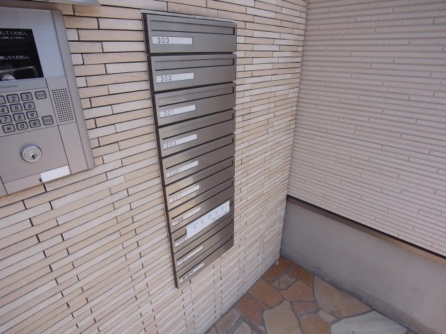 フジパレス御影WESTのエントランス