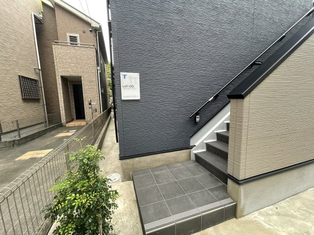Loft　OGのエントランス