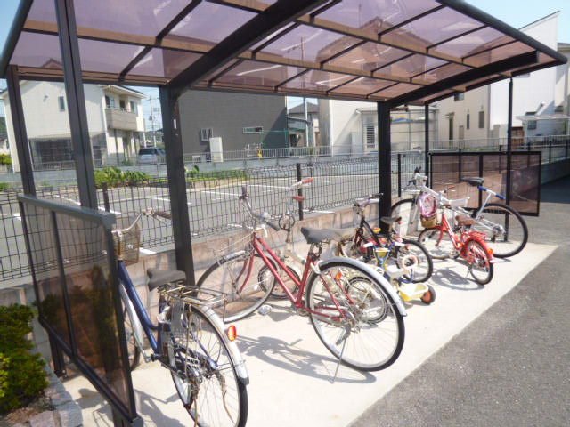 倉敷市新田のアパートのその他共用部分|自転車置き場