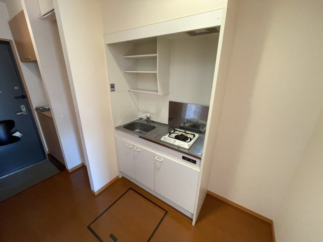 セジュール西岡本のキッチン