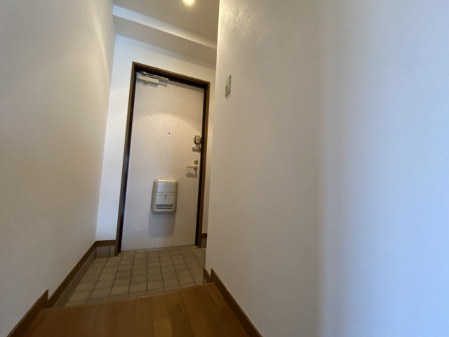 ルミナス御影の玄関