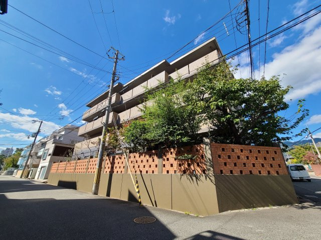 メゾンリルオート御影