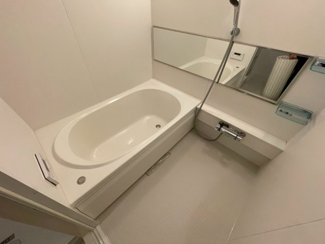 フェリス西岡本の駐車場