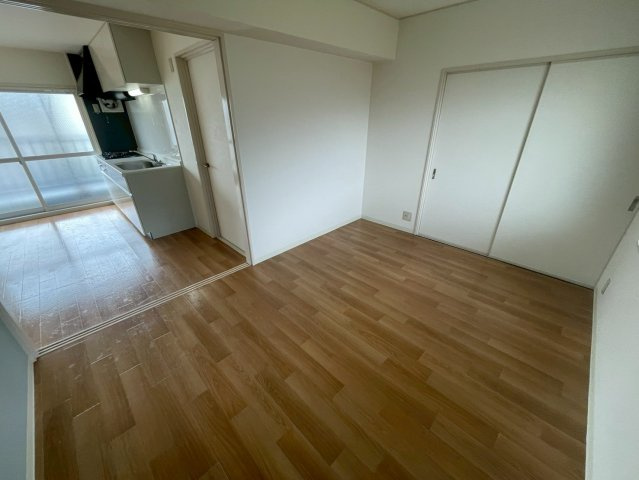 朝日ヶ丘コーポの居間・リビング