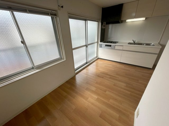 朝日ヶ丘コーポの居間・リビング