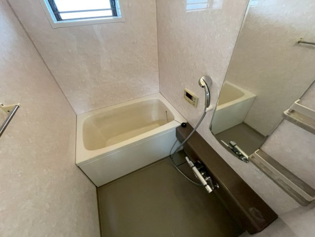 朝日ヶ丘コーポの浴室