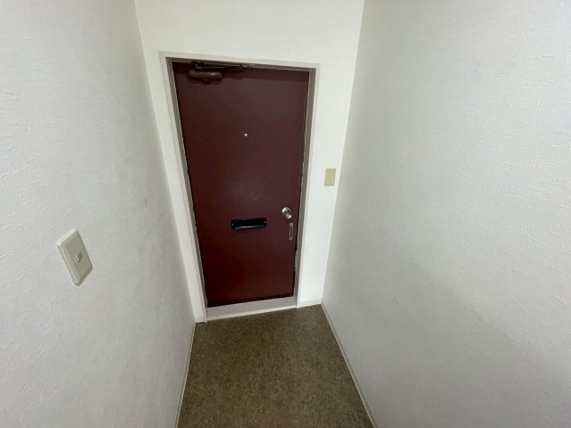 朝日ヶ丘コーポの玄関