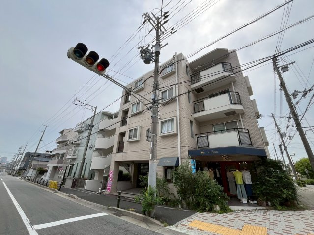 メゾンミヤマエの外観