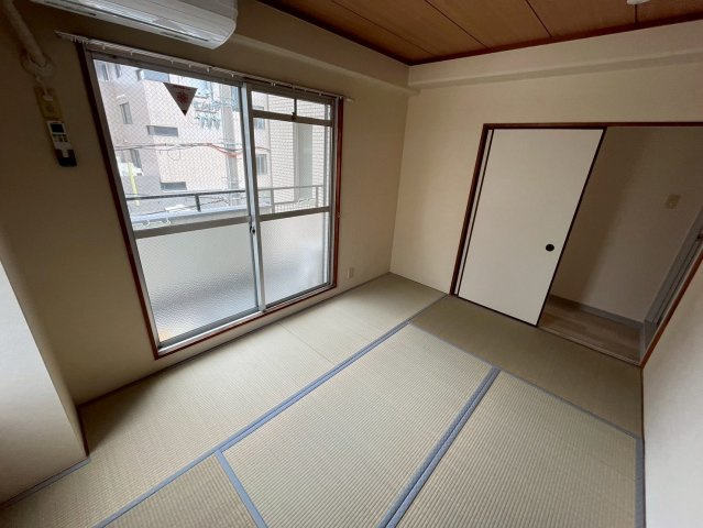 メゾンミヤマエの和室