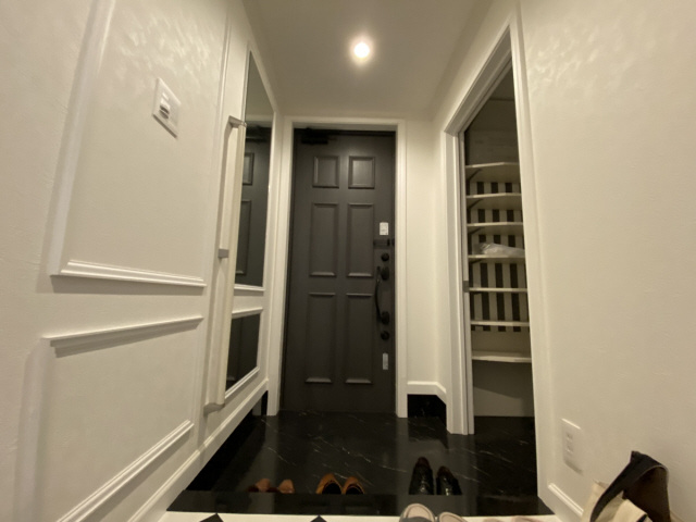 MERDAU-Residenceの玄関