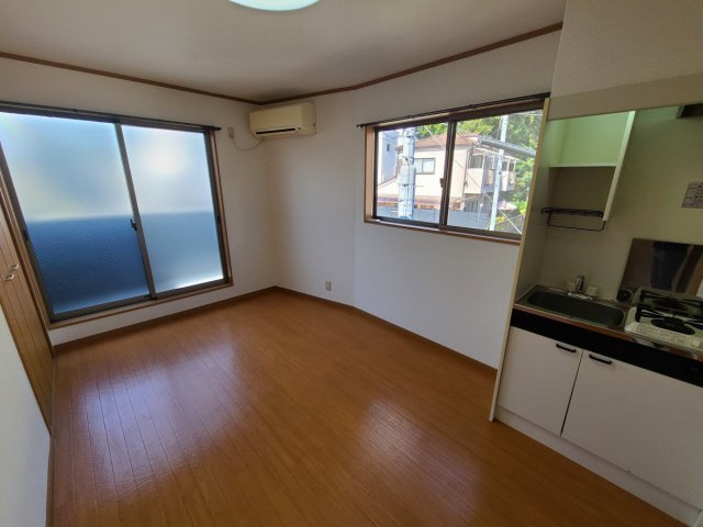 本山北町ハイツの居間・リビング