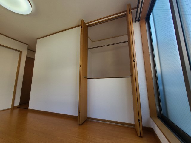 本山北町ハイツの収納