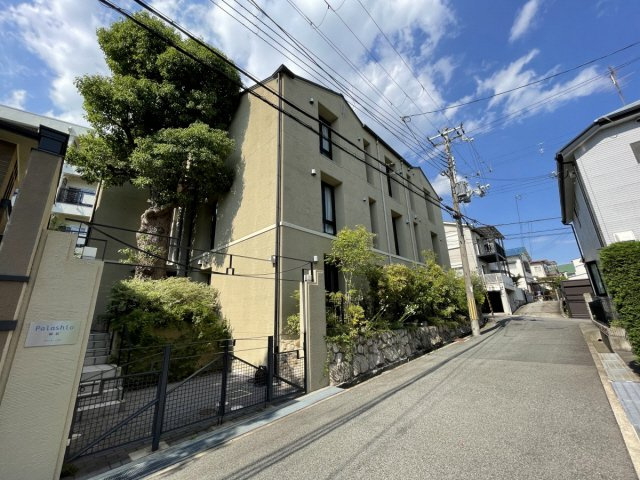 パラシオ御影の外観