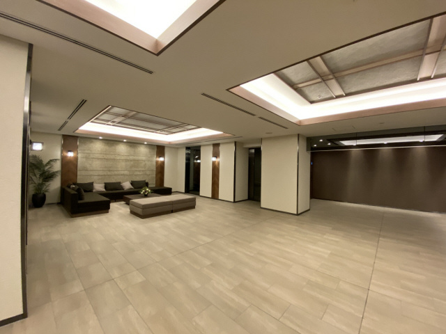 ライオンズ芦屋グランフォートのエントランス