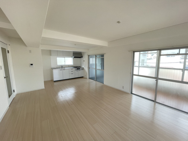 灘ハイムの居間・リビング