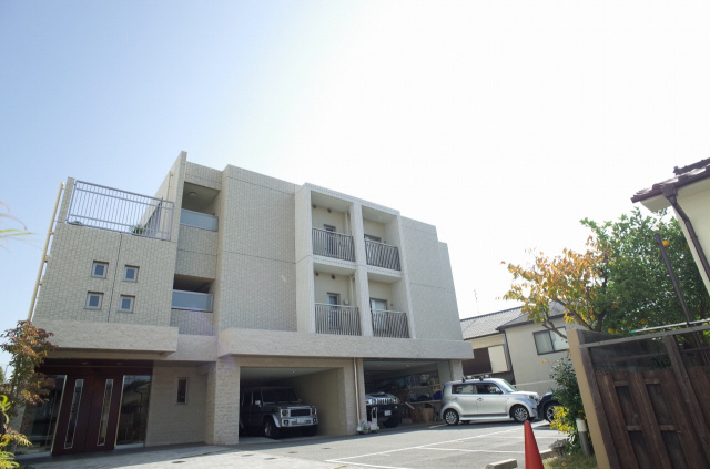 メゾンドバレーの外観