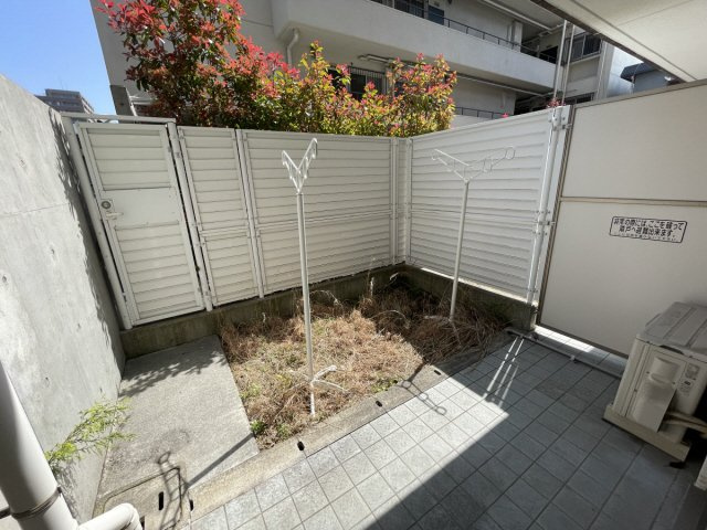 Fiel神戸本山のバルコニー