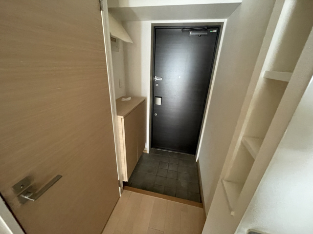 Fiel神戸本山の玄関