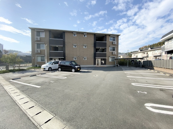 熊本市北区大窪１丁目のアパートの駐車場