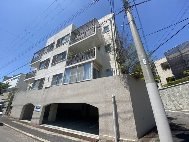 岡本野寄ハイツの外観