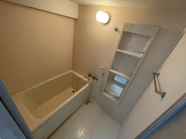 ロイヤルコート芦屋西蔵の浴室