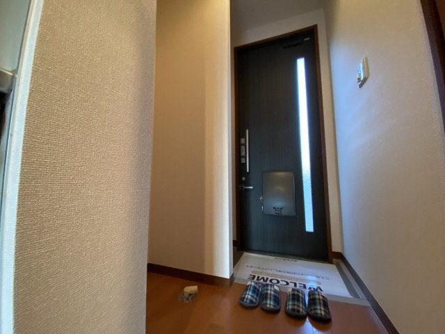 シャーメゾン本山北町の玄関