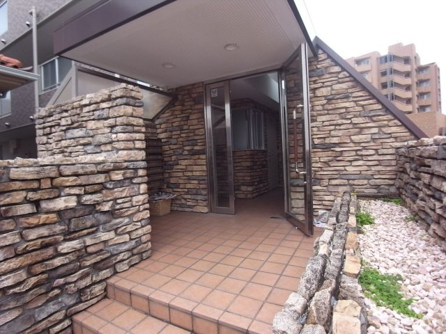 コート向森のエントランス