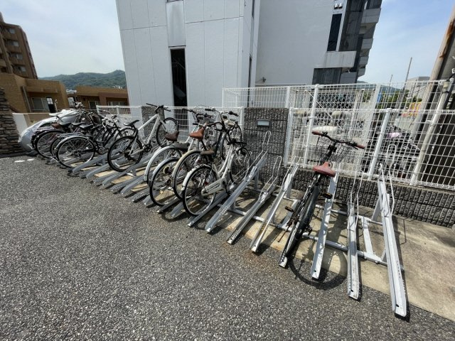 コート向森の内装