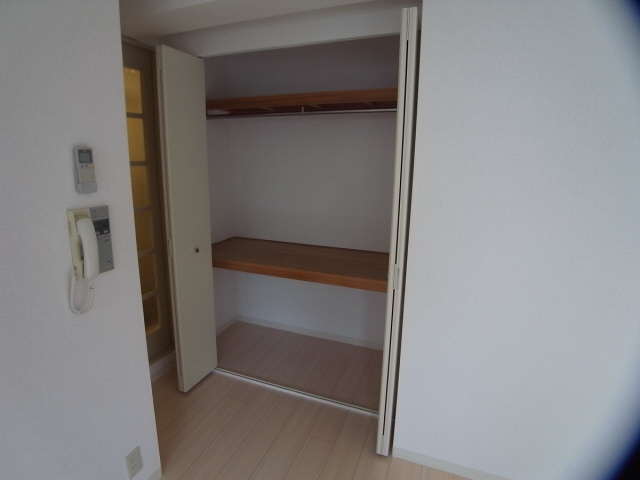 コート向森の収納