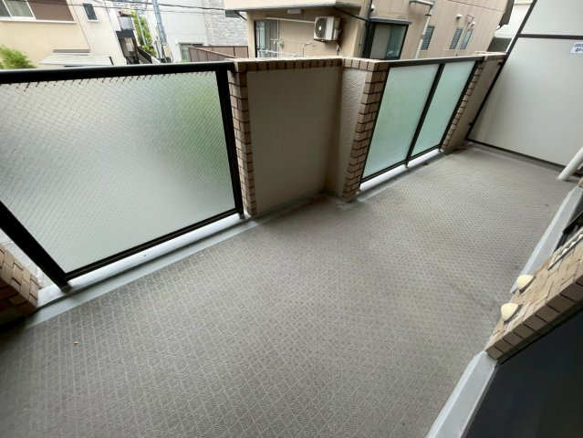 ルネ芦屋親王塚のバルコニー