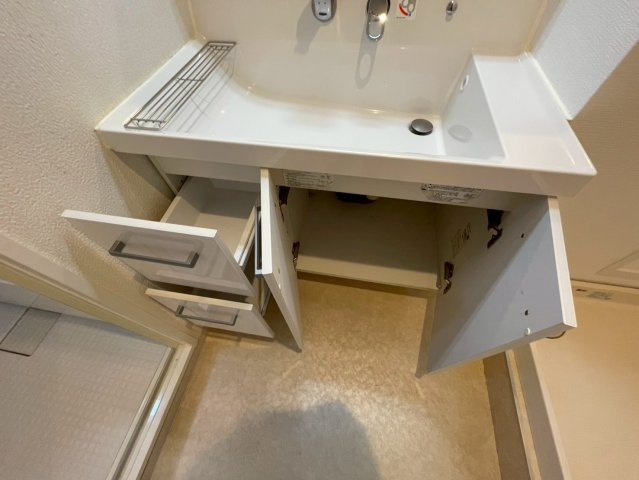 ルネ芦屋親王塚の洗面所