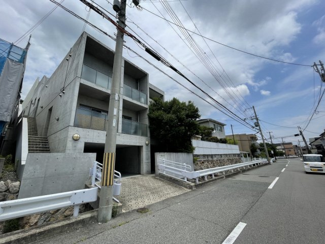 岡本RD12
