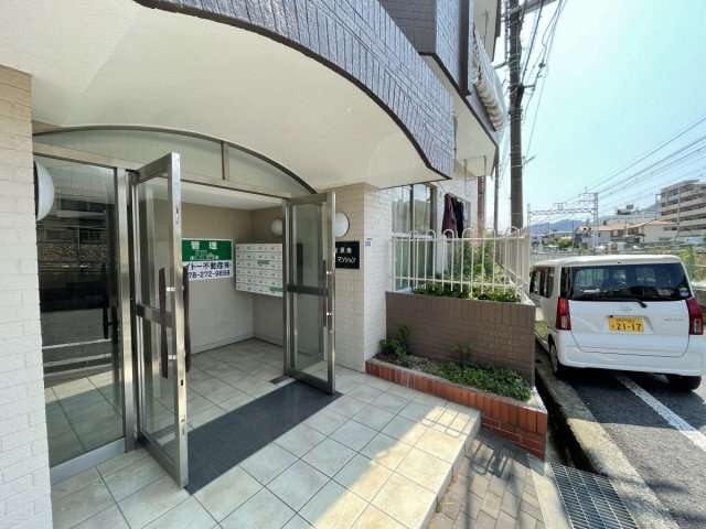 篠原南マンションのエントランス