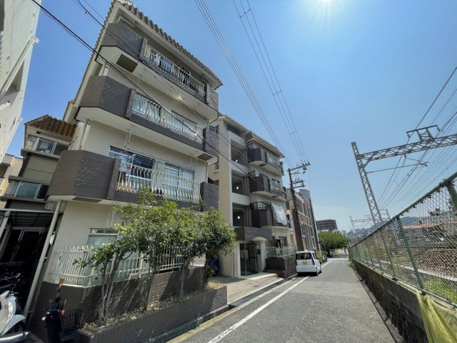 篠原南マンションの外観