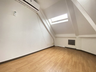 グローバル塚口の居間