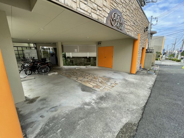 六甲カーサデピエドラのエントランス