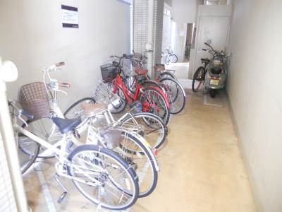 COSMOⅤ（コスモファイブ）の駐車場|駐輪場