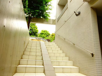 【エントランス】 | シュロス初台