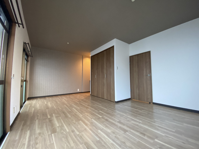 御影サンシャインの居間・リビング